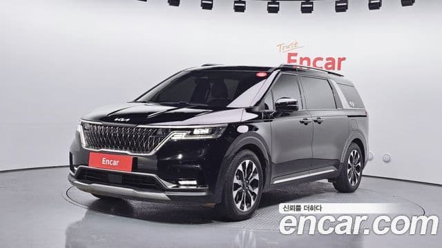 Kia Carnival 2023 — ფოტო 1/20