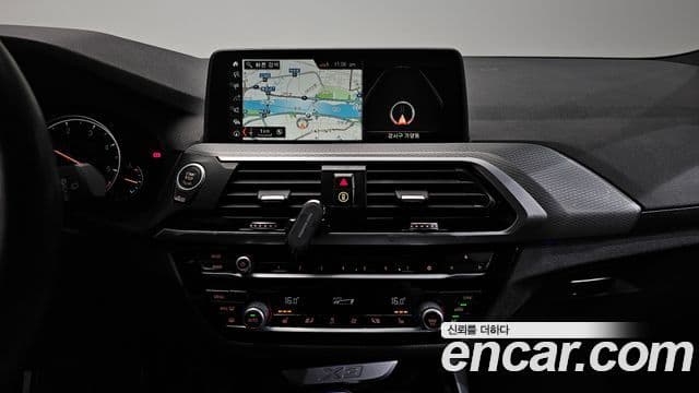 BMW X3 2018 — ფოტო 14/20