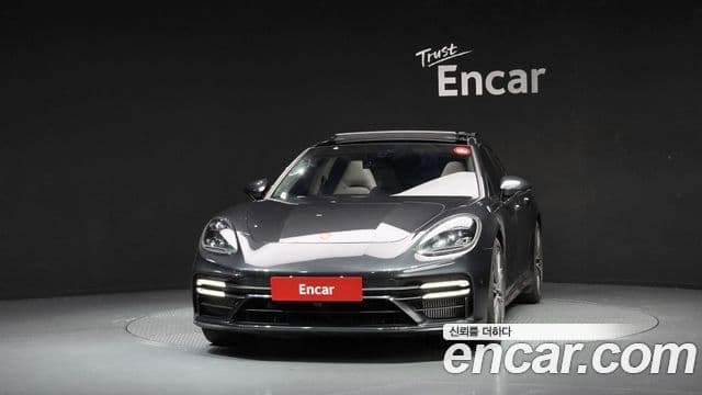 Porsche Panamera 2021 — Фото 3/20