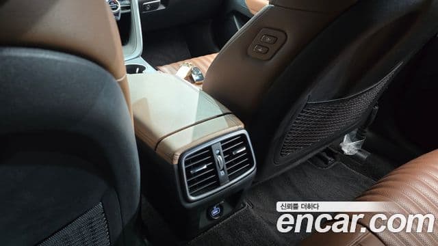 Genesis G70 2019 — Şəkil 19/20
