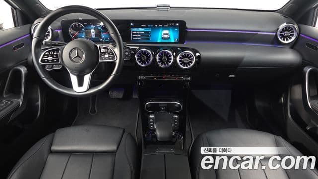 Mercedes-Benz A-Class 2022 — Photo 15/20