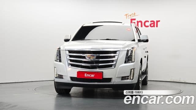 Cadillac Escalade 2020 — ფოტო 3/20