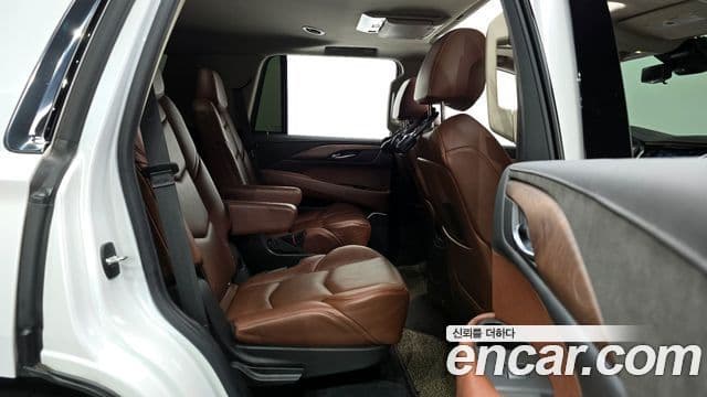 Cadillac Escalade 2020 — ფოტო 12/20