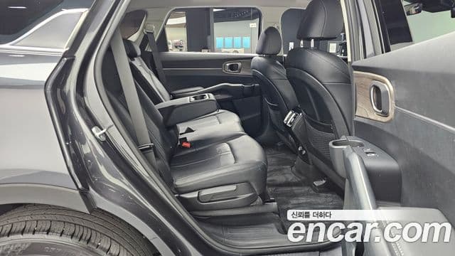Kia Sorento 2022 — Şəkil 12/20