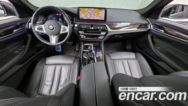 BMW 5 Series 2020 — ფოტო 7/20