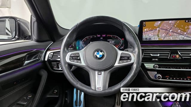 BMW 5 Series 2020 — ფოტო 13/20