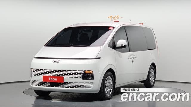 Hyundai Staria 2021 — ფოტო 1/20