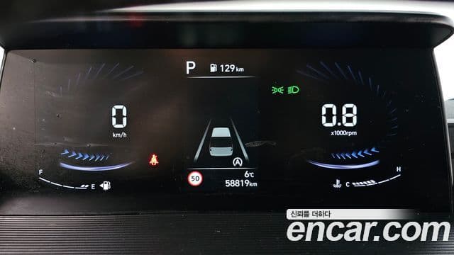 Hyundai Staria 2021 — ფოტო 8/20