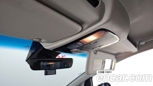 Hyundai Staria 2021 — ფოტო 16/20