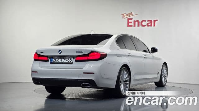 BMW 5 Series 2021 — Şəkil 2/20