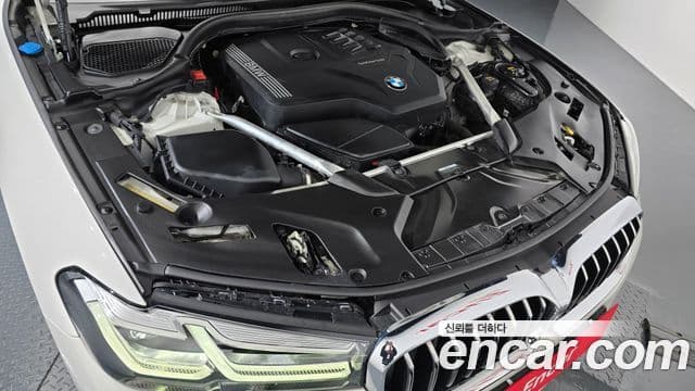 BMW 5 Series 2021 — ფოტო 6/20