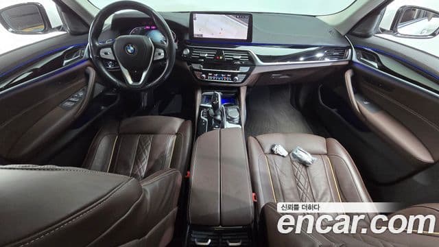 BMW 5 Series 2021 — Şəkil 7/20