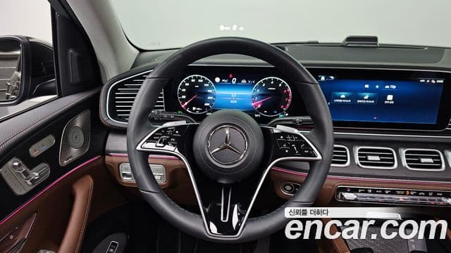 Mercedes-Benz GLE-Class 2025 — Фото 13/20