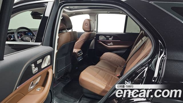 Mercedes-Benz GLE-Class 2025 — Фото 17/20