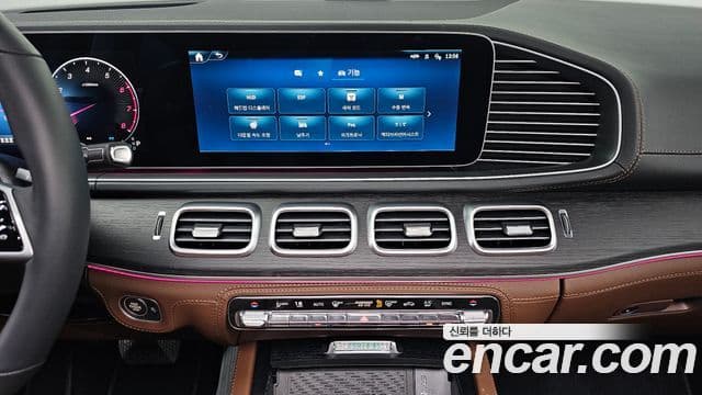 Mercedes-Benz GLE-Class 2025 — Фото 18/20