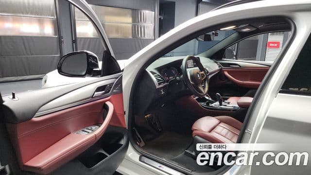 BMW X4 2020 — Photo 16/20