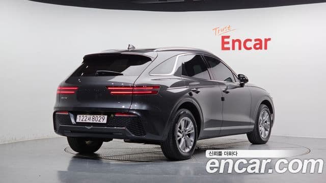 Genesis GV70 2021 — ფოტო 2/20