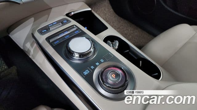 Genesis GV70 2021 — ფოტო 9/20