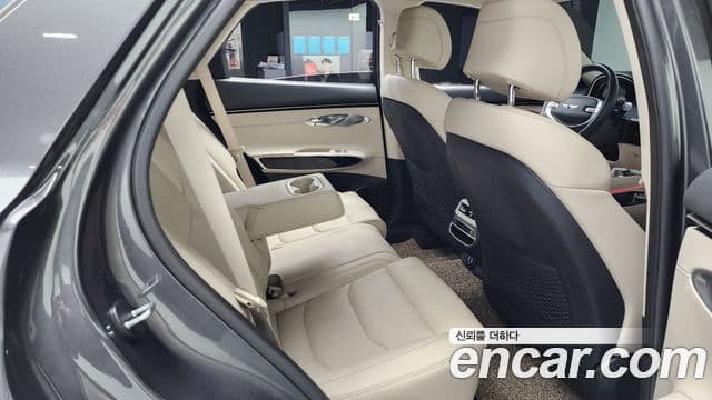 Genesis GV70 2021 — ფოტო 12/20
