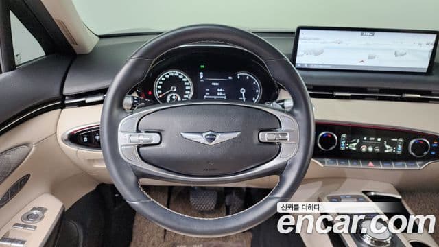 Genesis GV70 2021 — ფოტო 13/20