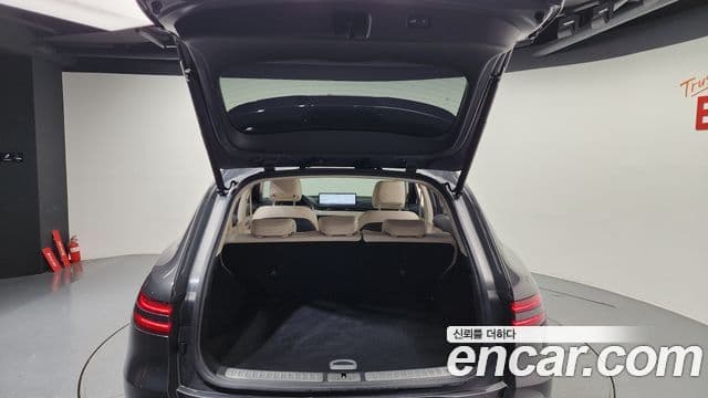 Genesis GV70 2021 — ფოტო 20/20