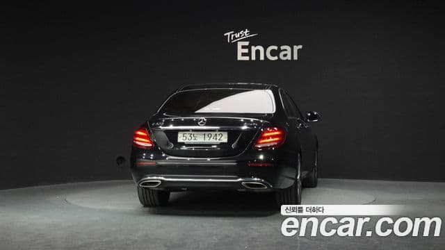 Mercedes-Benz E-Class 2018 — ფოტო 4/20