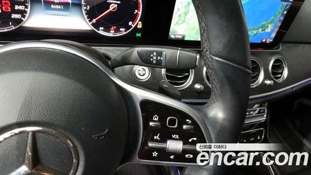 Mercedes-Benz E-Class 2018 — ფოტო 9/20