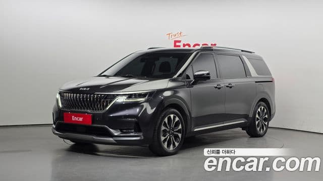 Kia Carnival 2023 — ფოტო 1/20