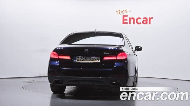 BMW 5 Series 2022 — ფოტო 4/20