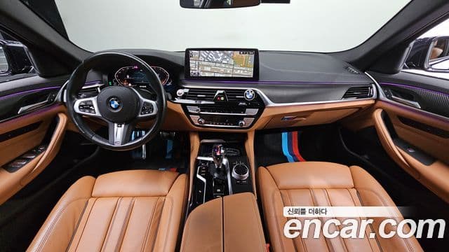 BMW 5 Series 2022 — ფოტო 7/20