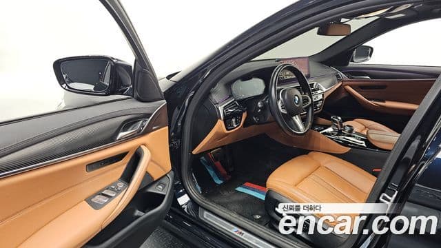 BMW 5 Series 2022 — ფოტო 11/20