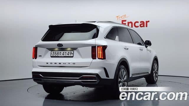 Kia Sorento 2020 — ფოტო 2/20