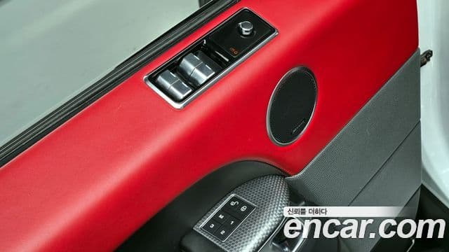 Land Rover Range Rover Sport 2018 — ფოტო 12/20