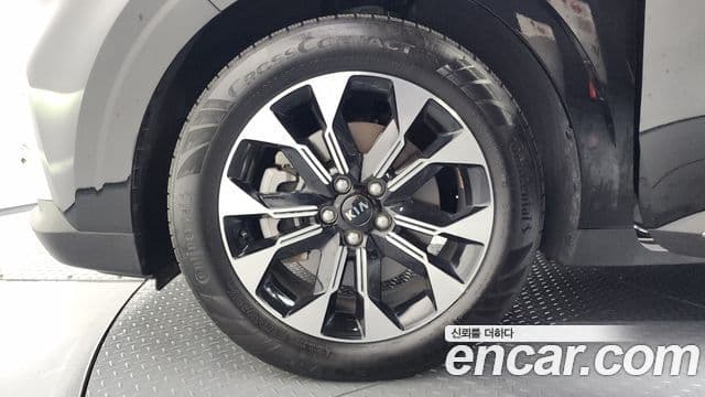 Kia Carnival 2021 — Photo 13/20