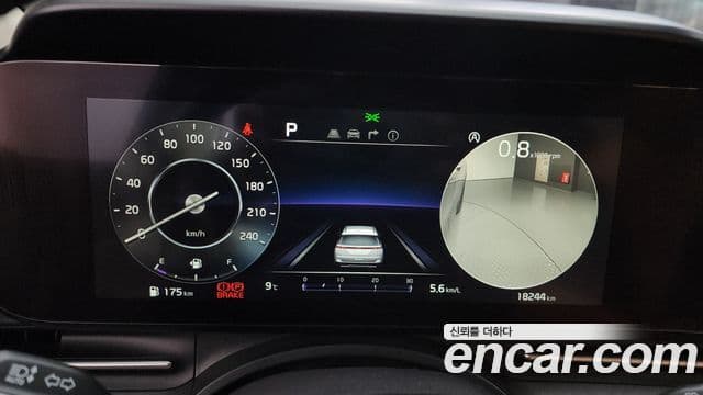 Kia Carnival 2021 — Photo 2/20