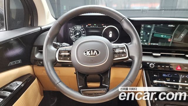 Kia Carnival 2021 — Photo 9/20