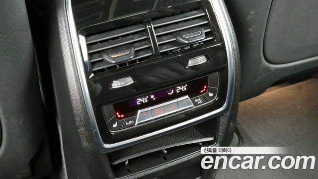 BMW X5 2021 — ფოტო 19/20