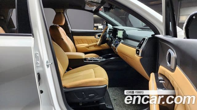 Kia Sorento 2022 — Фото 10/20