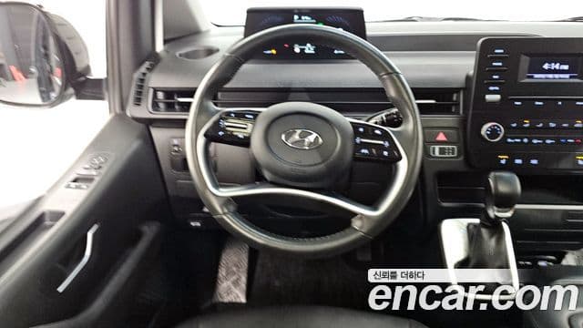 Hyundai Staria 2022 — Şəkil 13/20