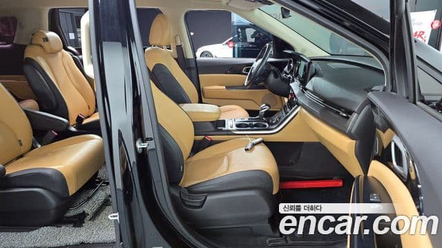 Kia Carnival 2022 — Şəkil 11/20