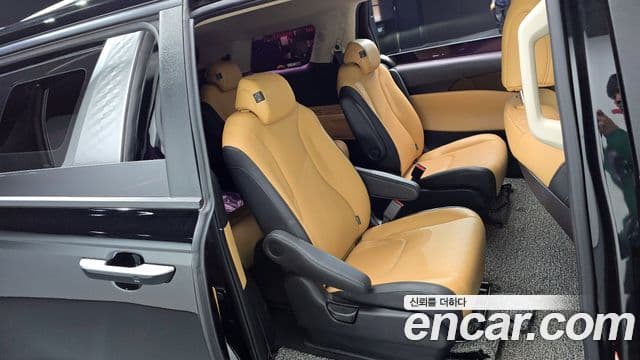 Kia Carnival 2022 — Şəkil 12/20