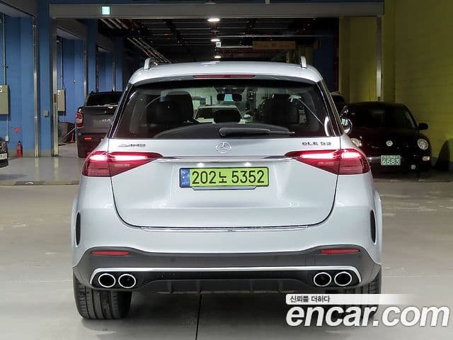 Mercedes-Benz GLE-Class 2024 — Şəkil 2/20