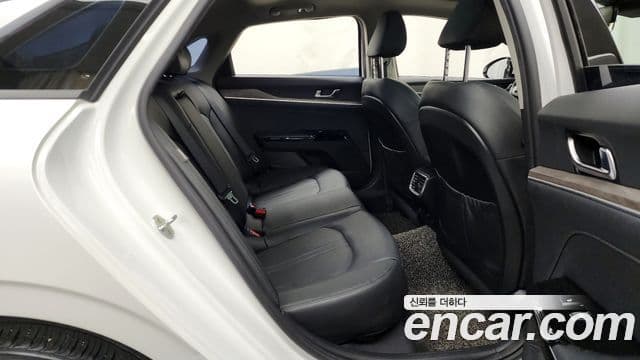 Kia K5 2020 — Photo 10/20