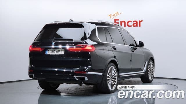 BMW X7 2021 — ფოტო 1/20
