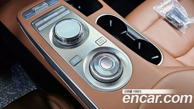 Genesis GV70 2021 — Şəkil 9/20
