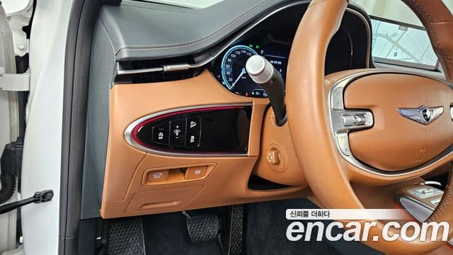 Genesis GV70 2021 — Şəkil 16/20