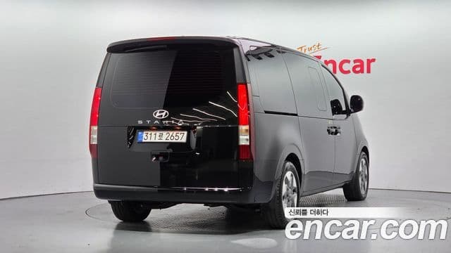Hyundai Staria 2025 — ფოტო 2/20
