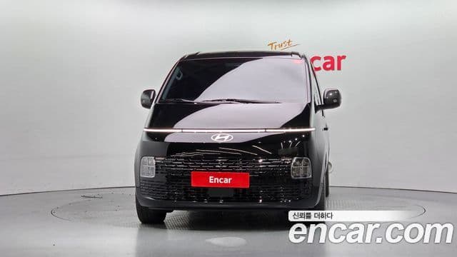 Hyundai Staria 2025 — ფოტო 3/20