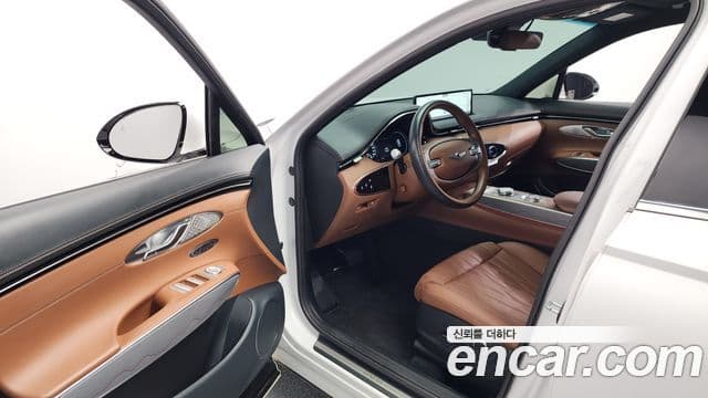 Genesis GV70 2021 — Şəkil 10/20