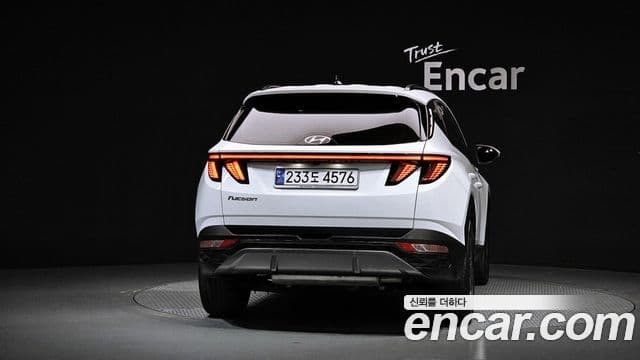 Hyundai Tucson Hybrid 2020 — Photo 2/20